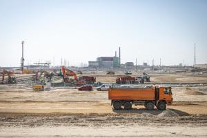 Elindult a 6. blokki munkagödör tervezési szintig történő kiemelése 2026. március 18-án. Fotó: Paks II. Zrt.