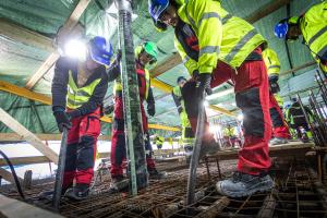 Első betonöntés az 5. blokki munkagödörben 2026. február 5-én. Fotó: Paks II. Zrt. / Kövi Gergely Péter