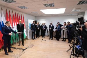 Szijjártó Péter külgazdasági és külügyminiszter és Alekszej Lihacsov, a Roszatom vezérigazgatójának találkozója Pakson, 2023. november 14-én. Fotó: Paks II. Zrt.