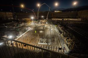 Night shift in the Unit 5 excavation pit. Photo: Paks II. Zrt. / Kövi Gergely Péter
