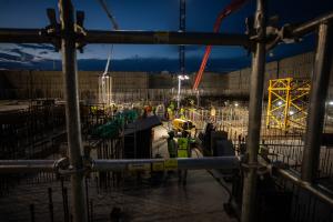 Night shift in the Unit 5 excavation pit. Photo: Paks II. Ltd. / Kövi Gergely Péter